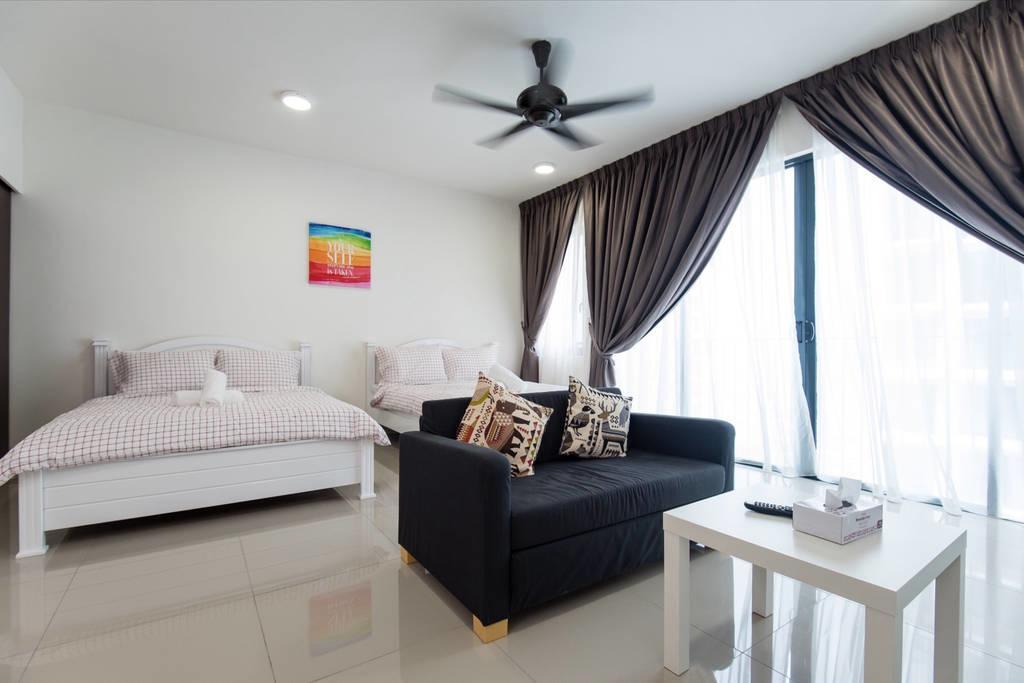 Studio Room Next To Sccc At Trefoil Setia Alam For 2-4 Pax Ngoại thất bức ảnh